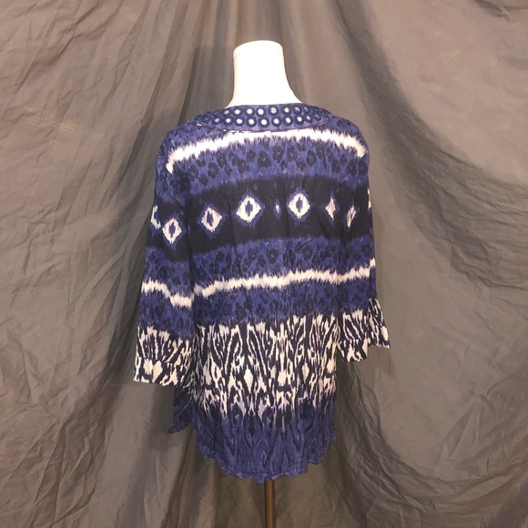 Chico's Navy and White Tunic with Patterned Design - Picture 6 of 9